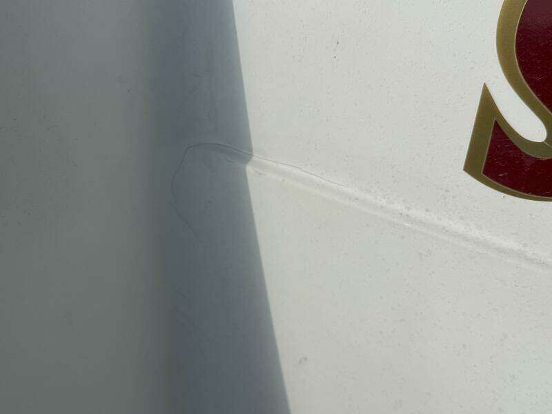 1994 Chaparral Signature 27 Cabin Cruiser