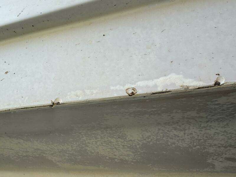 1994 Chaparral Signature 27 Cabin Cruiser