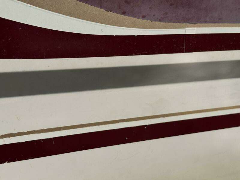 1994 Chaparral Signature 27 Cabin Cruiser