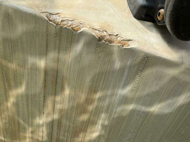 1994 Chaparral Signature 27 Cabin Cruiser