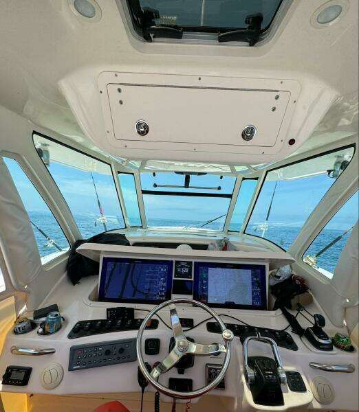 2014 Grady-White Canyon 376