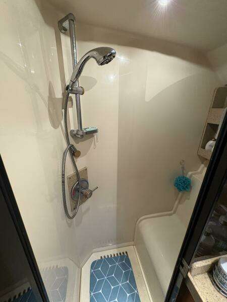 2005 Luhrs 41 Convertible "Rabbit Hole"