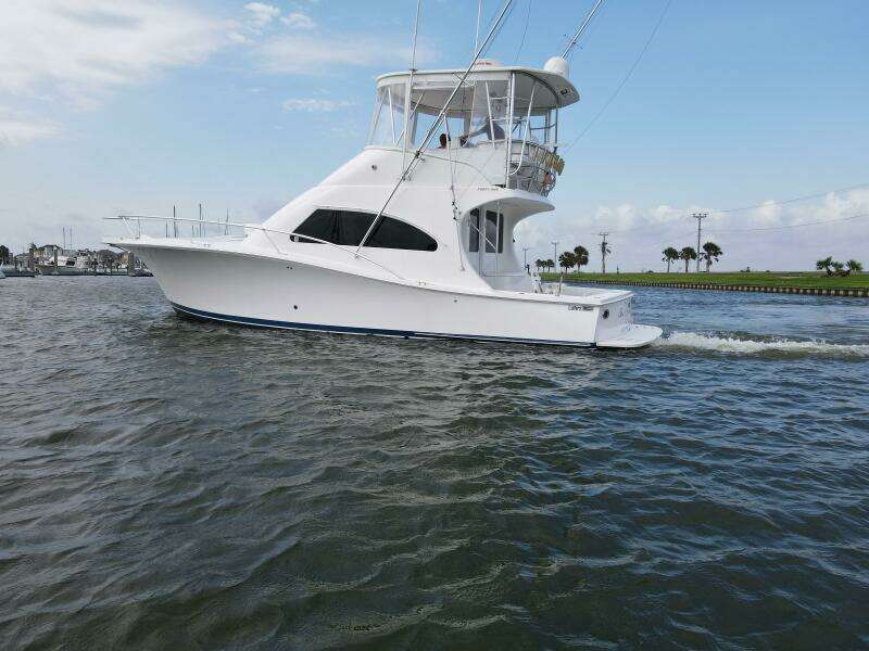 2005 Luhrs 41 Convertible "Rabbit Hole"