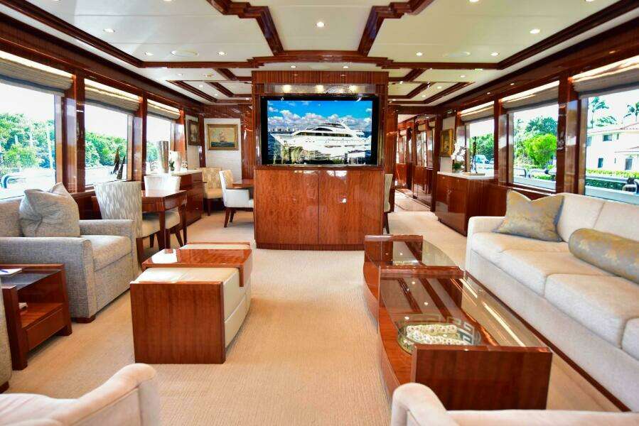 2016 Hargrave Raised Pilothouse