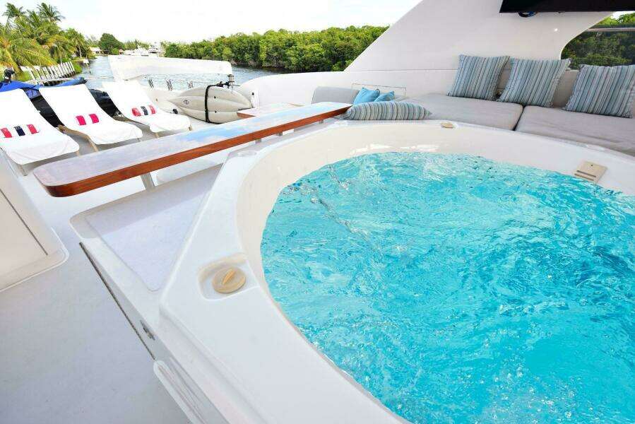 2016 Hargrave Raised Pilothouse