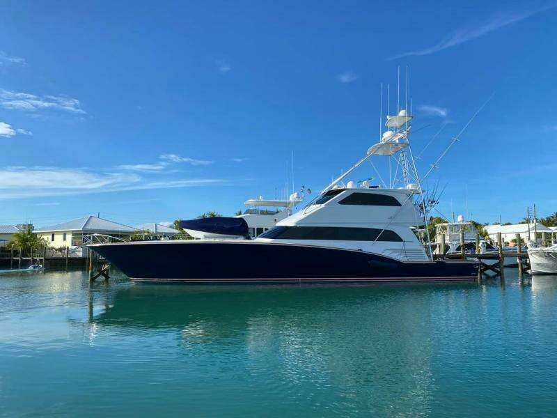 2005 Sea Force IX Enclosed Flybridge
