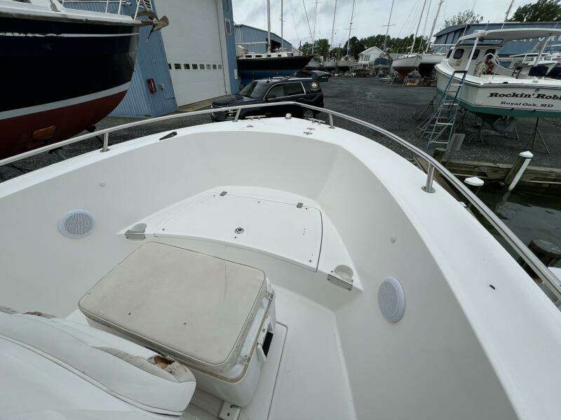 2011 Edgewater 205CC