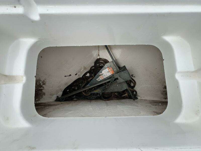 2011 Edgewater 205CC