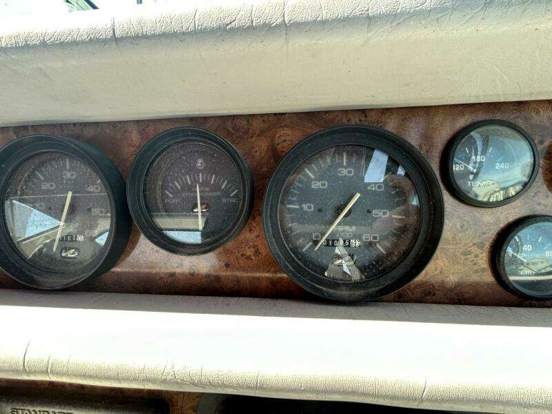 1994 Sea Ray 370 Sundancer