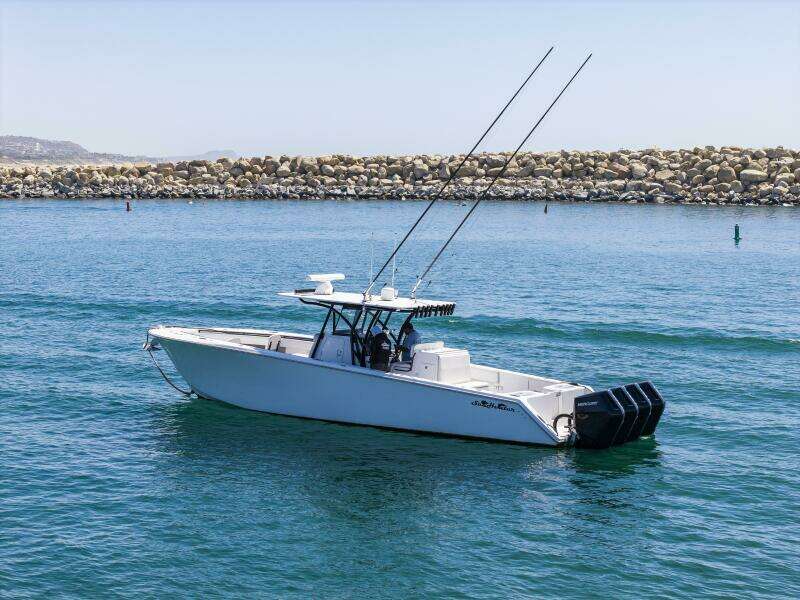 2019 SeaHunter 39 CC - CHIRON39