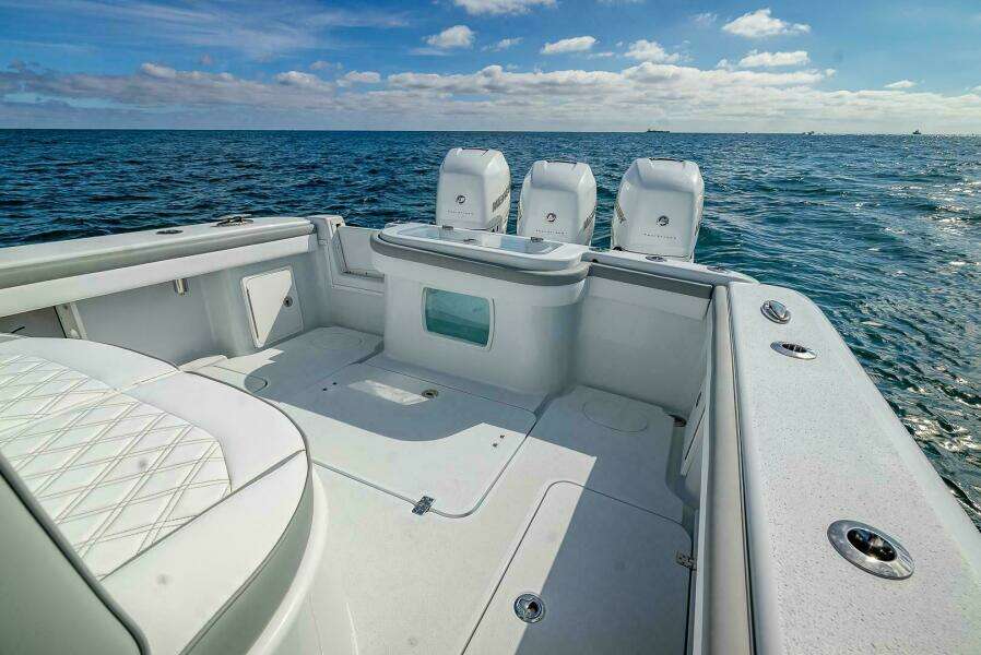 2023 Yellowfin 36 Offshore