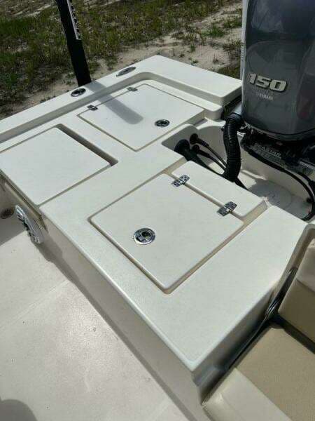 2017 Pathfinder 2200 TRS