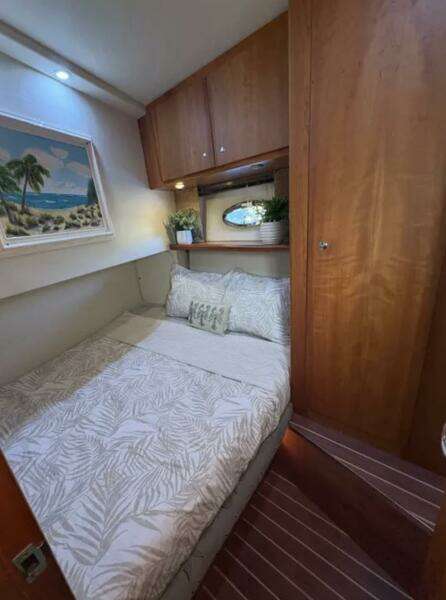 2003 Silverton 42 Convertible