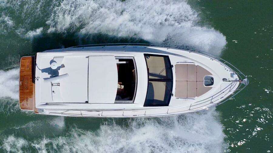 2017 Sea Ray 400 Sundancer