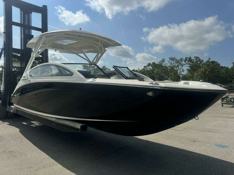 2022 Yamaha Boats 275 SD