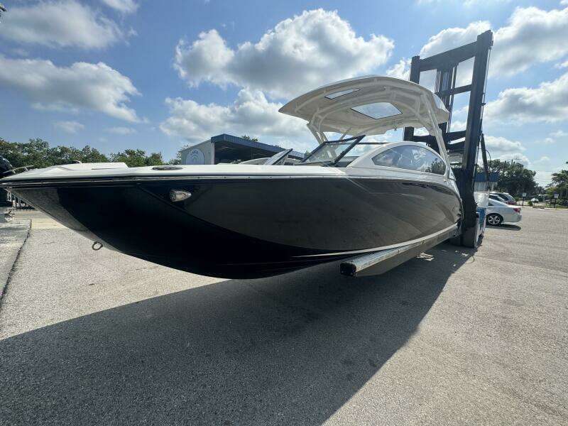 2022 Yamaha Boats 275 SD