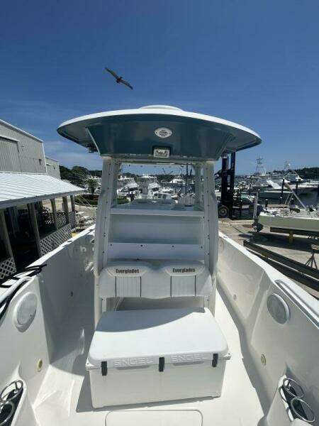 2007 Everglades 240CC