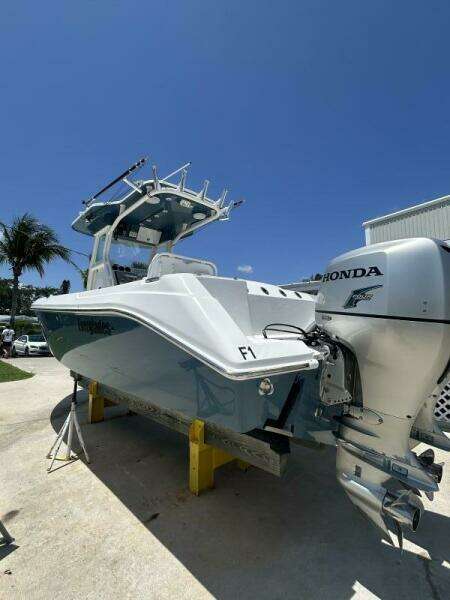 2007 Everglades 240CC