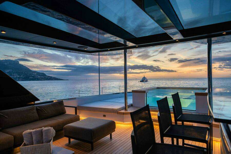 2028 Ocean King DUCALE 120