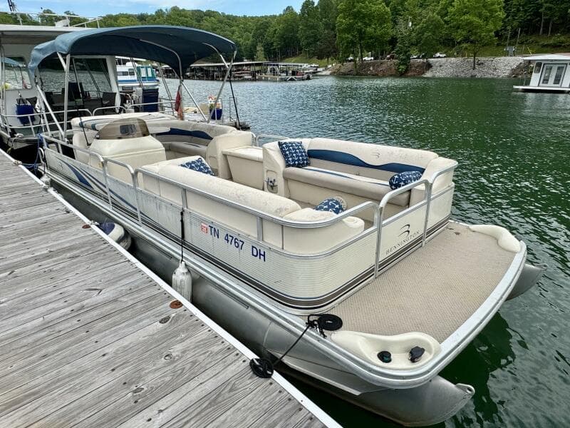 2002 Bennington 257L Pontoon Boat