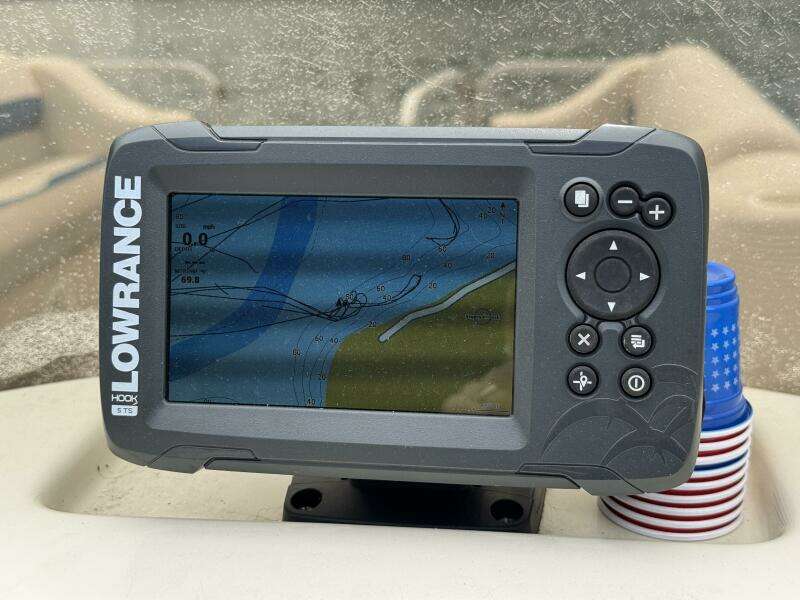 2002 Bennington 257L Pontoon Boat