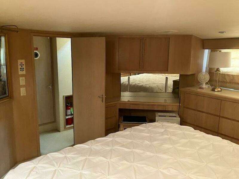 1996 Hatteras Sport Deck