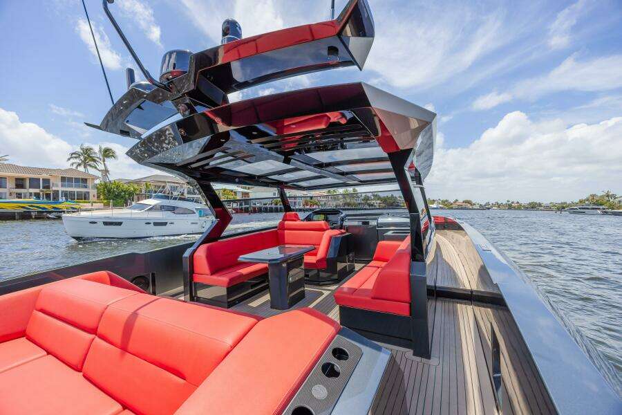 2023 Vanquish Yachts VQ58