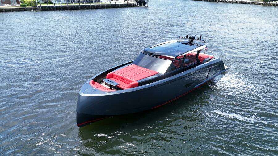 2023 Vanquish Yachts VQ58