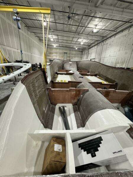 2026 Costa Custom 34sv