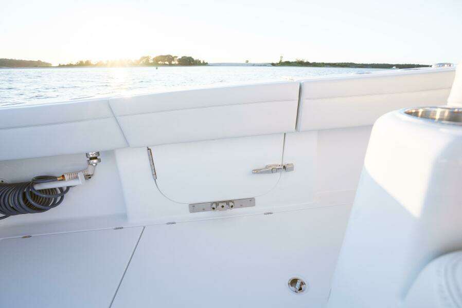 2026 Costa Custom 34sv