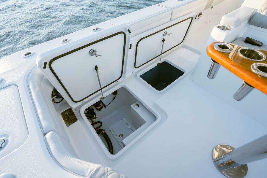 2026 Costa Custom 34sv