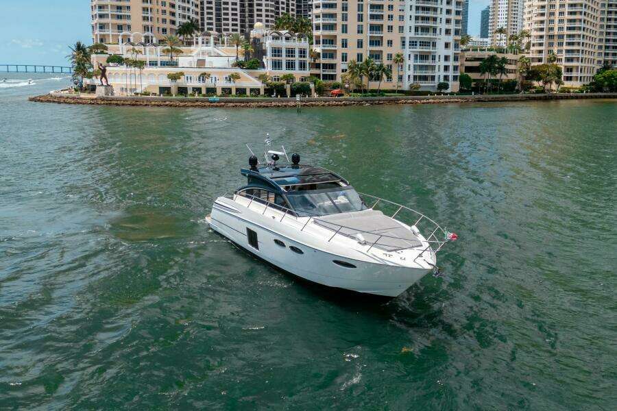 2012 Princess V52