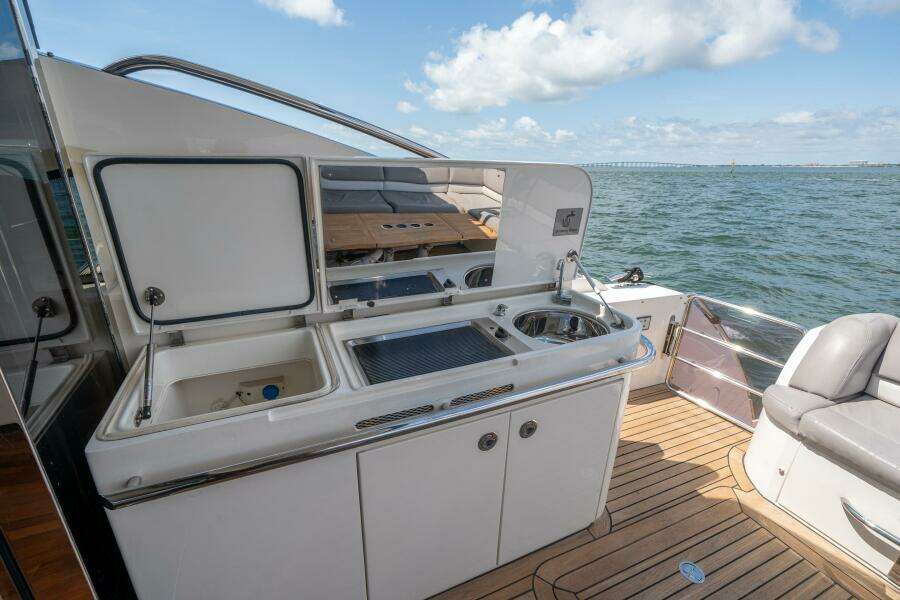 2012 Princess V52