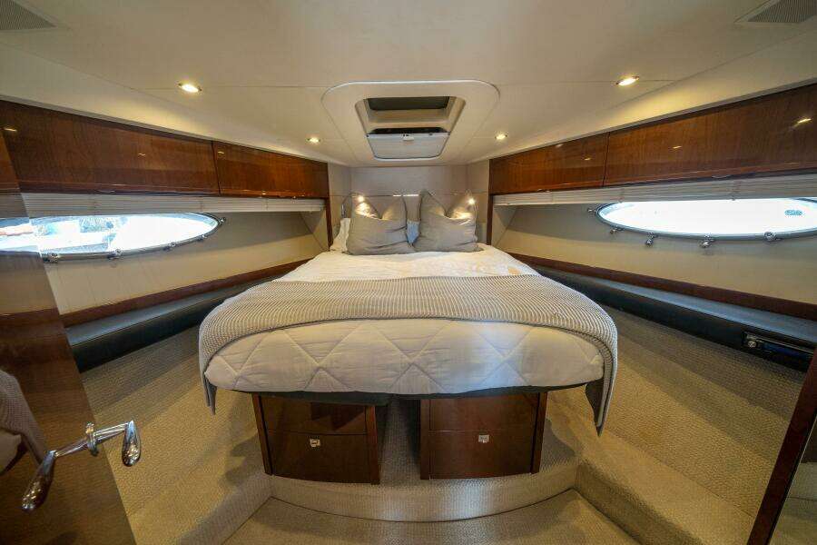 2012 Princess V52