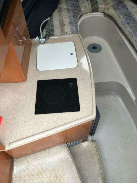 2001 Four Winns 268 Vista Vee