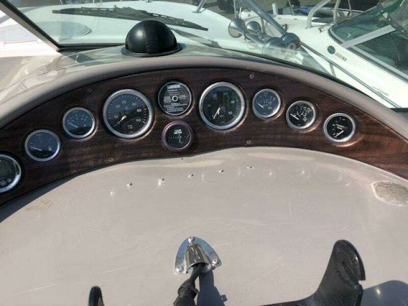 2001 Four Winns 268 Vista Vee