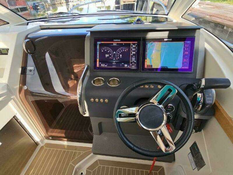 2020 Nimbus Weekender 9