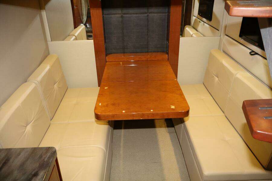 2015 Sea Ray 410 Sundancer- SOMEDAY- Salon