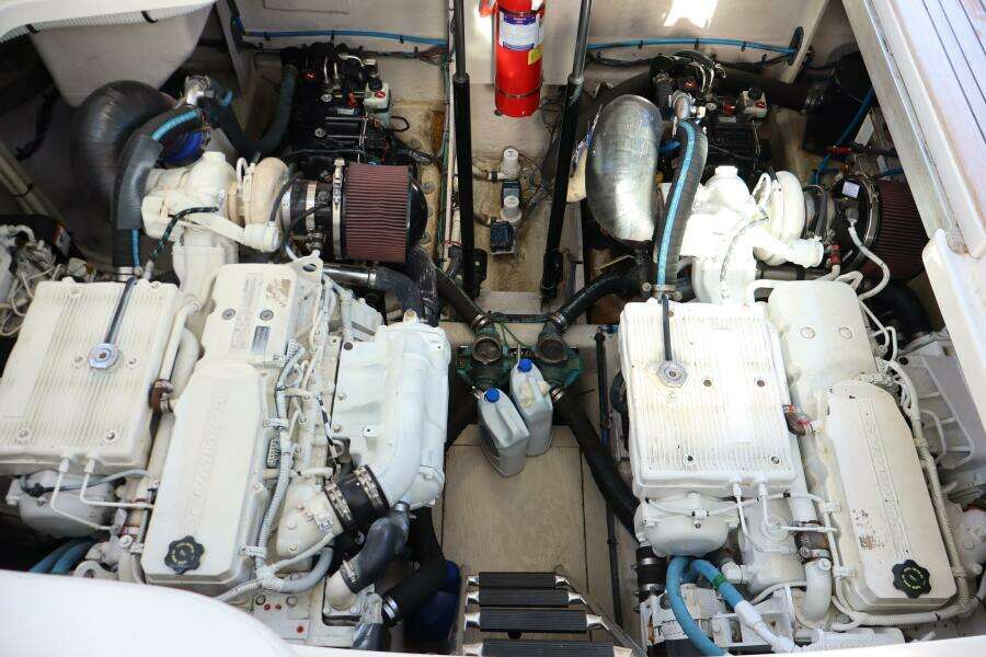 2015 Sea Ray 410 Sundancer- SOMEDAY- Engine Room