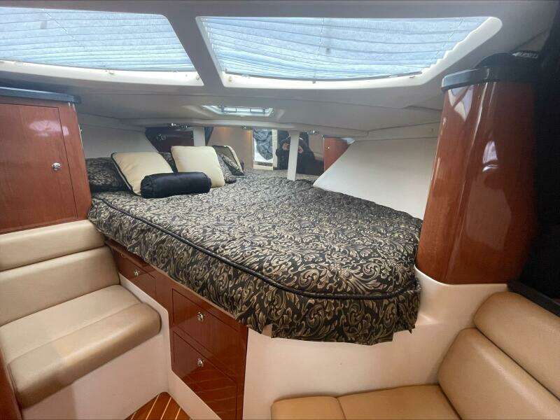 2007 Regal 3360 Window Express