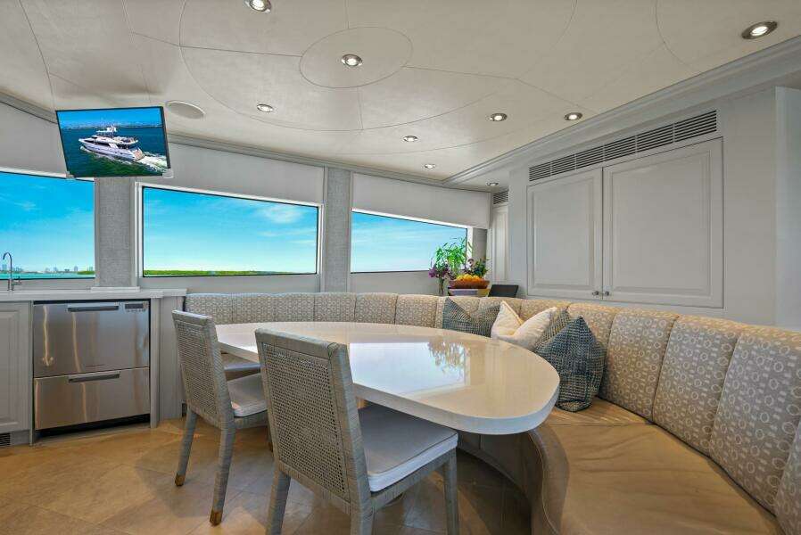 2004 Crescent Raised Pilothouse