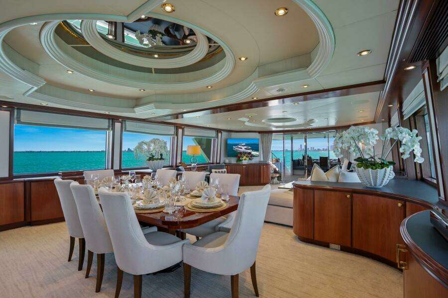 2004 Crescent Raised Pilothouse