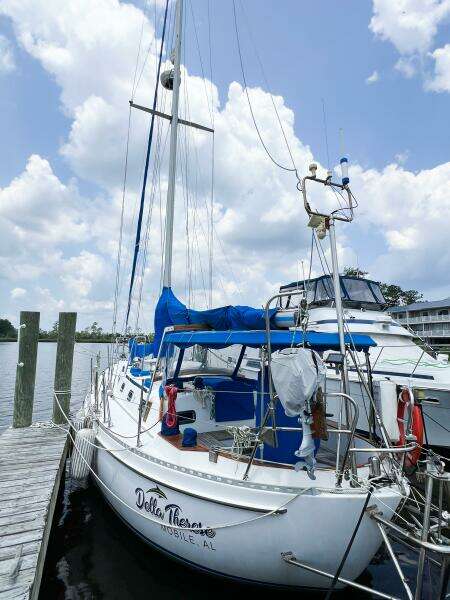 1986 Tayana Vancouver 42