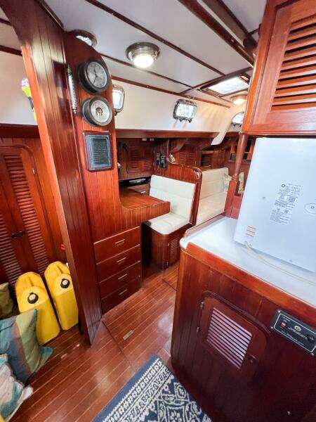 1986 Tayana Vancouver 42