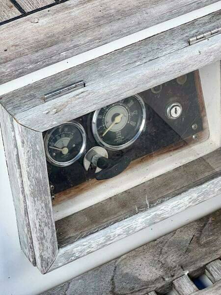 1986 Tayana Vancouver 42