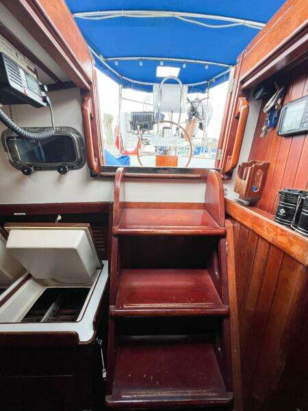 1986 Tayana Vancouver 42