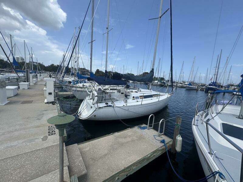 1988 Beneteau First 285