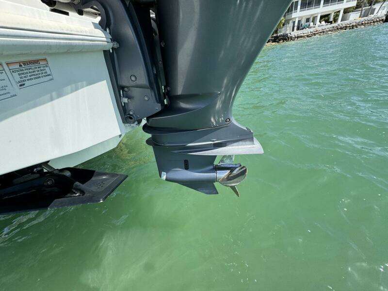 2014 SeaVee 390B Center Console