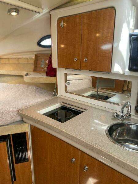 2003 Regal 2860 Commodore