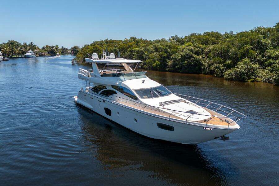 2010 Azimut 75 Fly